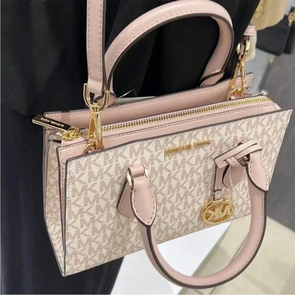 MICHAEL KORS
Sheila Small Faux Saffiano Leather Satchel - Picture 12 of 15